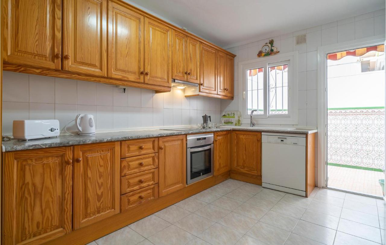3 Bedroom Stunning Home In Torre Del Mar Exterior photo